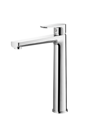 Robinet mitigeur de lavabo monté sur le pont de la salle de bain