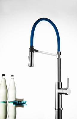 2 Mode de pulvérisation Amarrage magnétique Robinet de cuisine Tuyau en silicone 360 ​​Rotation Robinet de cuisine