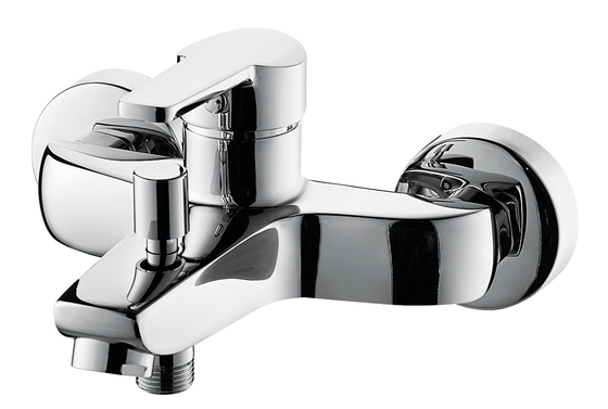 Robinets de mélangeur en laiton hygiéniques viables de bain de chromage avec le système de mélange en céramique